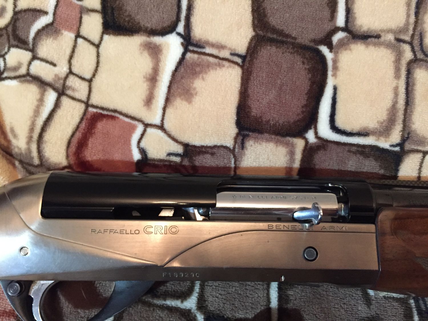 Power bore. Б/У Benelli crio Comfort, Калибр - 12x76,. Benelli Raffaello crio на белом фоне. Benelli Raffaello crio длина в сборе.